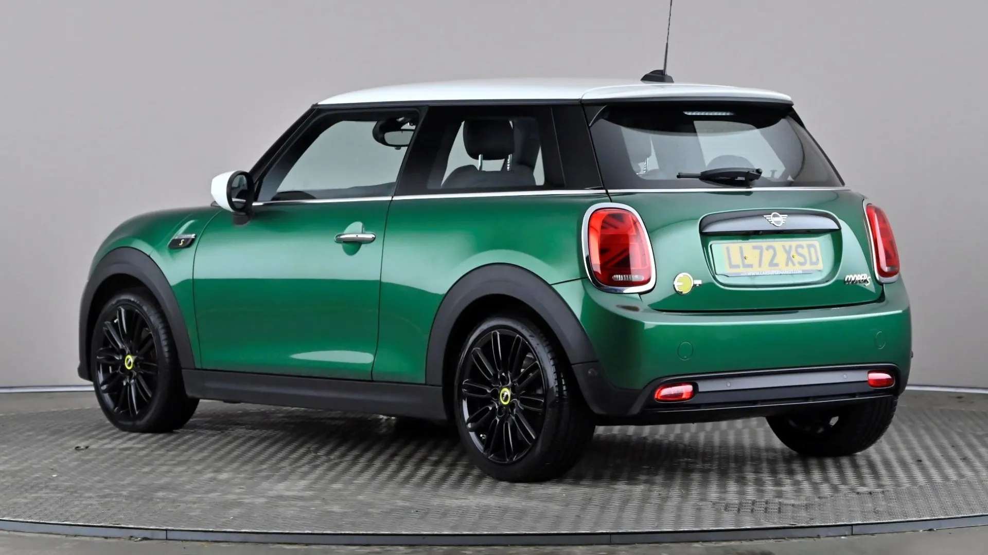 A 2022 MINI HATCH 135kW Cooper S Level 2 33kWh Auto A 2022 MINI HATCH 135kW Cooper S Level 2 33kWh Auto