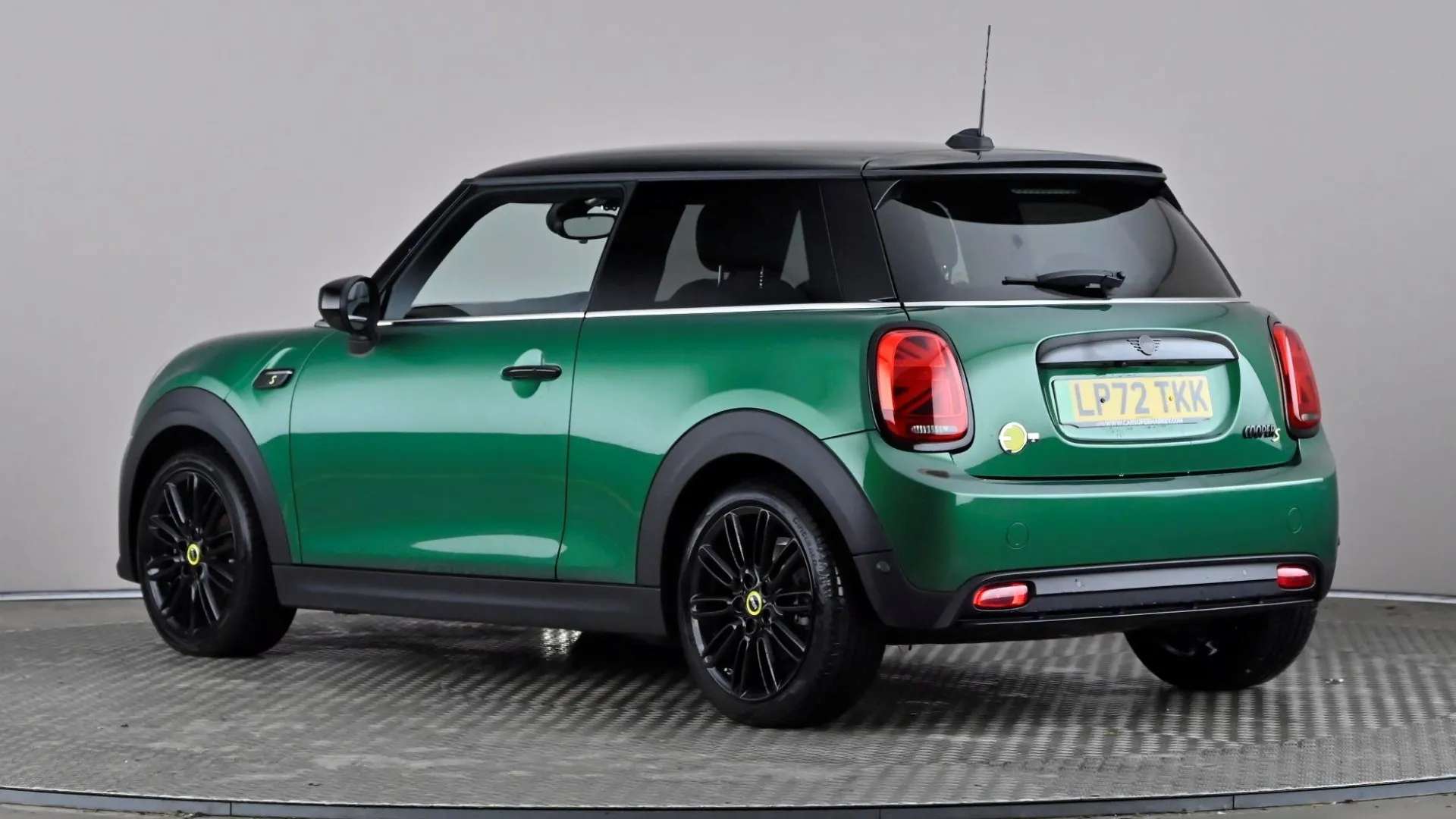 A 2023 MINI HATCH 135kW Cooper S Level 2 33kWh Auto A 2023 MINI HATCH 135kW Cooper S Level 2 33kWh Auto