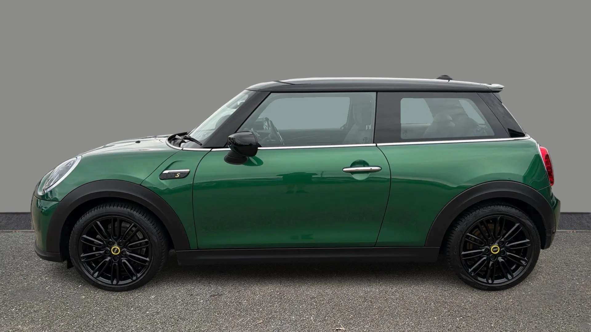 A 2023 MINI HATCH 135kW Cooper S Level 2 33kWh Auto A 2023 MINI HATCH 135kW Cooper S Level 2 33kWh Auto
