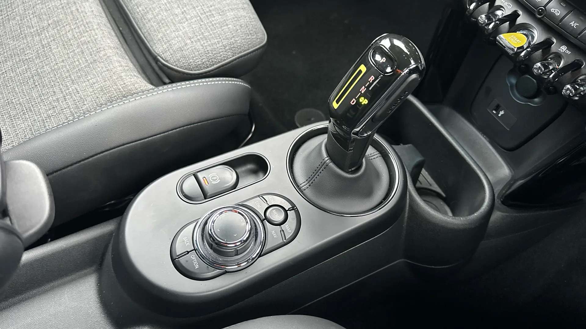 2023 MINI HATCH 2023 MINI HATCH