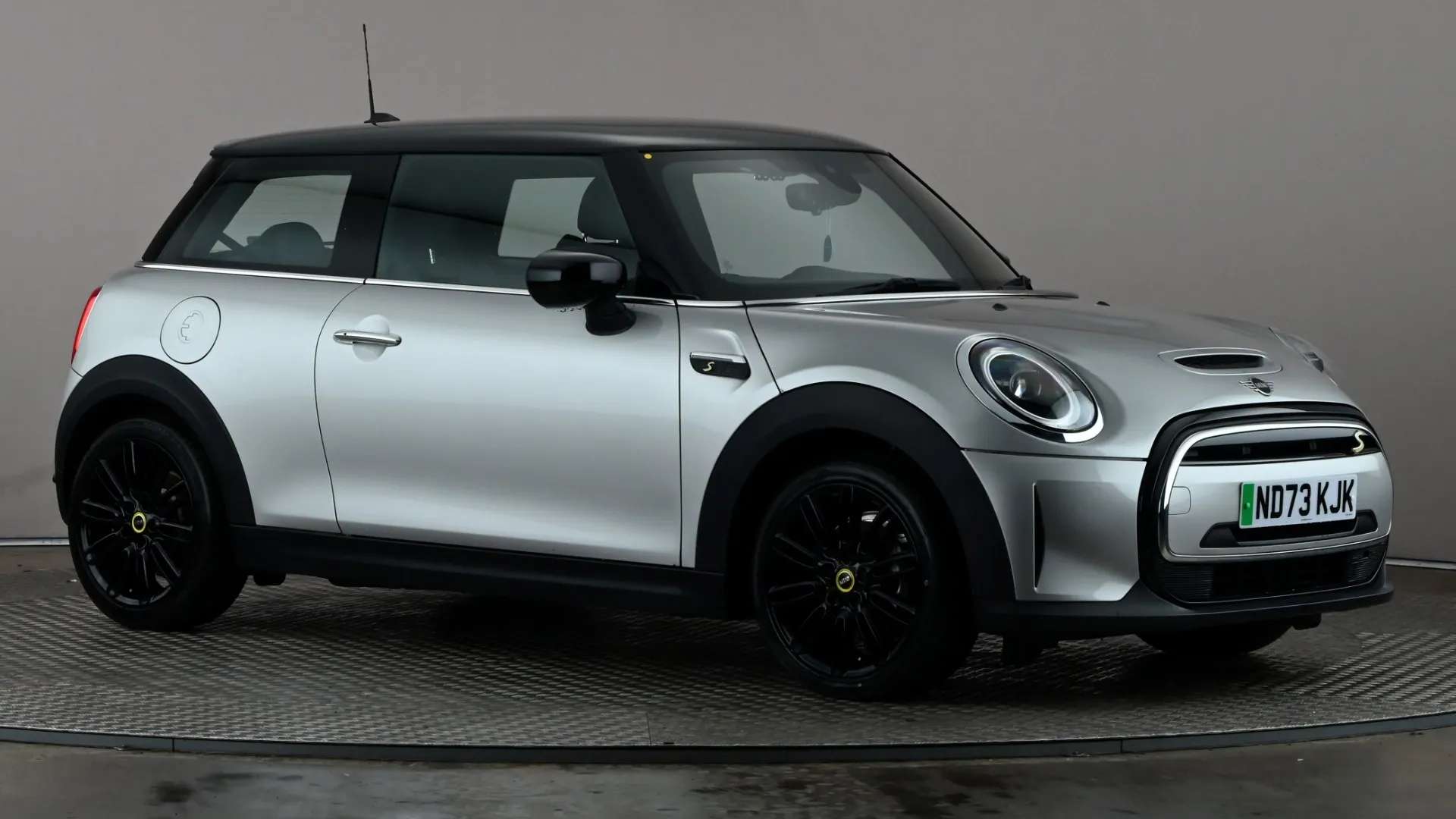 A 2023 MINI HATCH 135kW Cooper S Level 2 33kWh Auto A 2023 MINI HATCH 135kW Cooper S Level 2 33kWh Auto