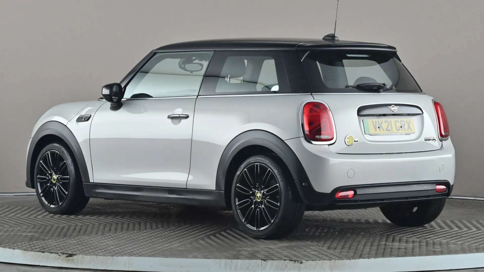 A 2021 MINI HATCH 135kW Cooper S Level 2 33kWh Auto A 2021 MINI HATCH 135kW Cooper S Level 2 33kWh Auto