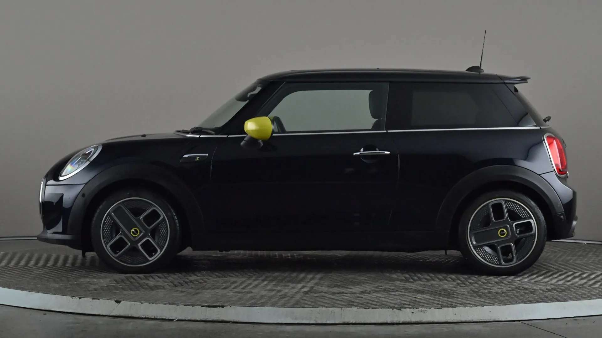 A 2022 MINI HATCH 135kW Cooper S Level 3 33kWh Auto A 2022 MINI HATCH 135kW Cooper S Level 3 33kWh Auto