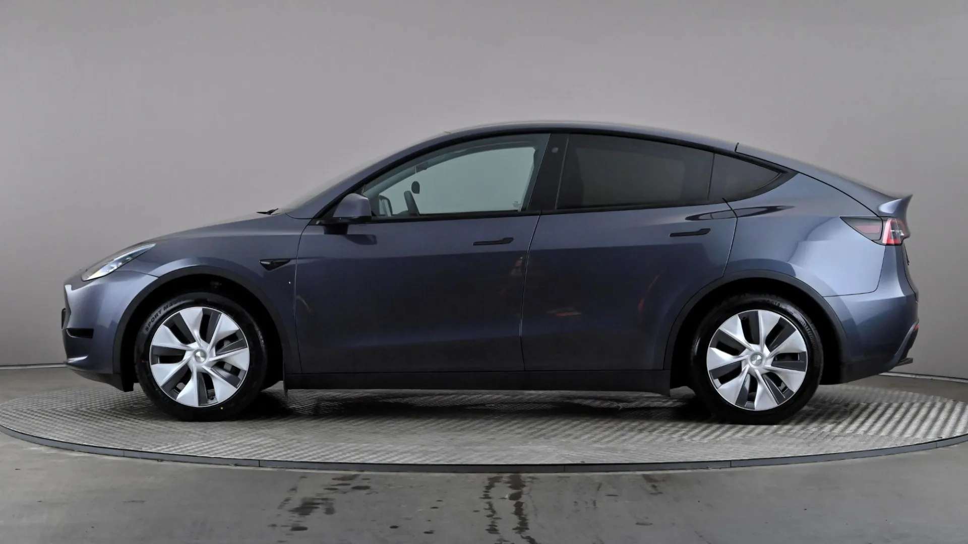 A 2023 TESLA MODEL Y RWD Auto A 2023 TESLA MODEL Y RWD Auto