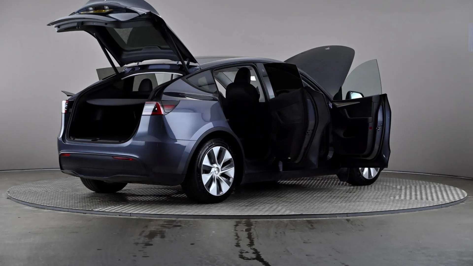 2023 TESLA MODEL Y 2023 TESLA MODEL Y