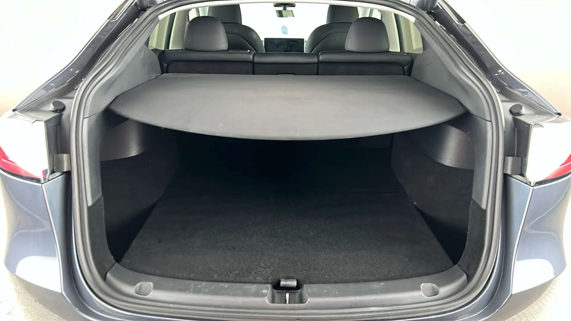 2023 TESLA MODEL Y 2023 TESLA MODEL Y