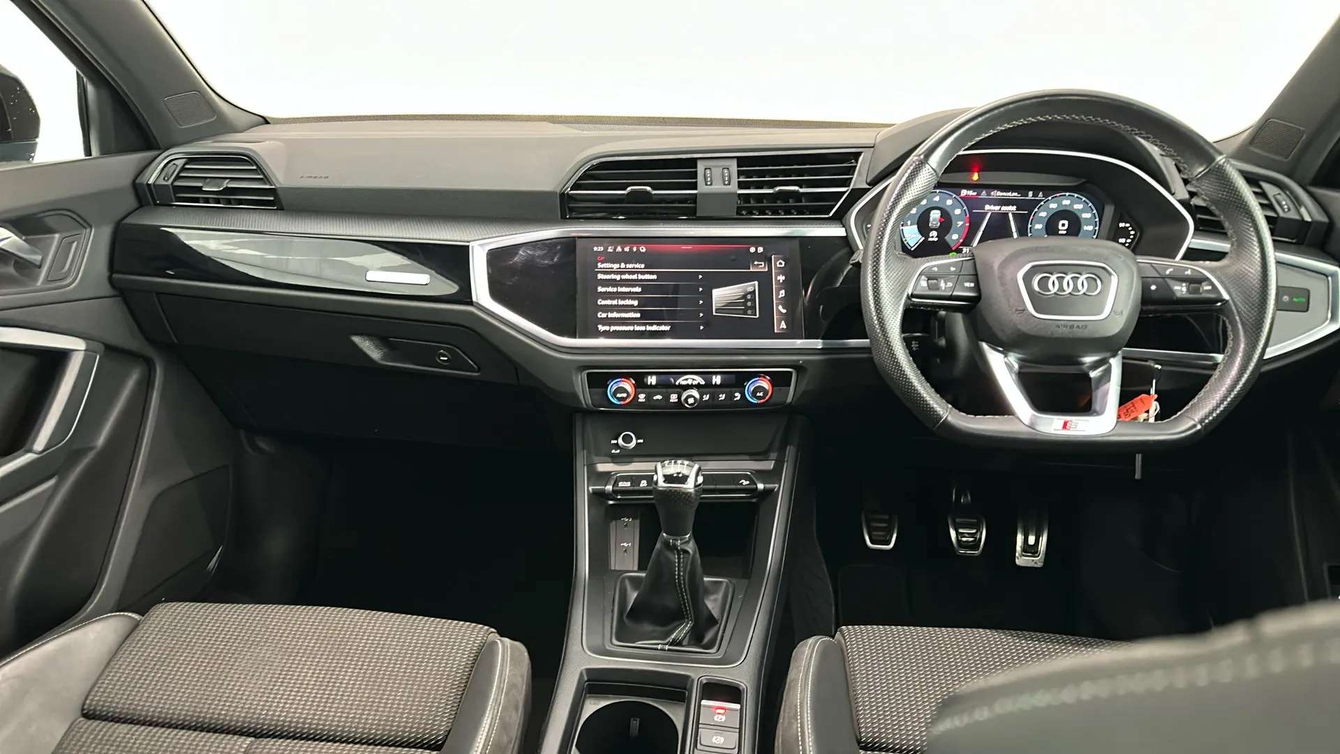 2022 AUDI Q3 2022 AUDI Q3