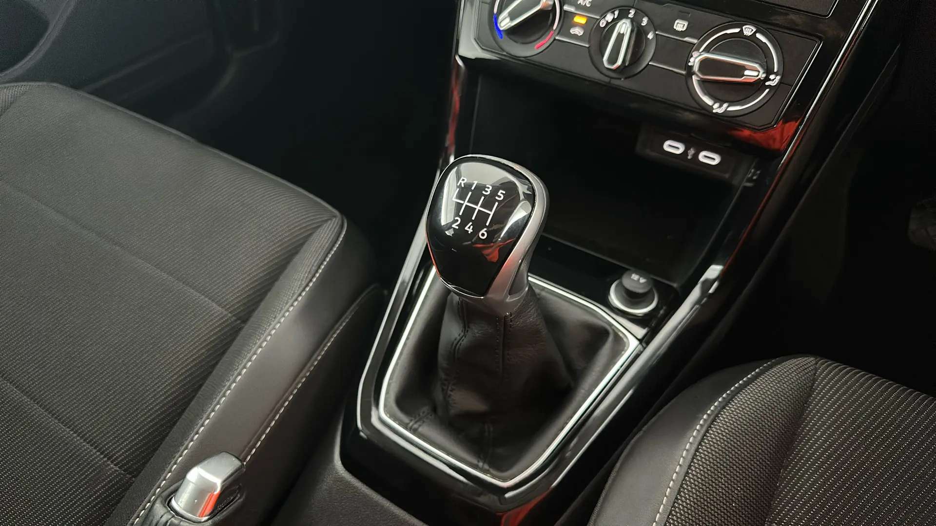 2023 VOLKSWAGEN T-CROSS 2023 VOLKSWAGEN T-CROSS