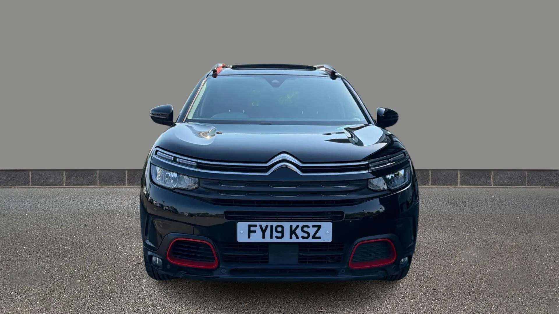 A 2019 CITROEN C5 AIRCROSS 1.5 BlueHDi 130 Flair Plus EAT8 A 2019 CITROEN C5 AIRCROSS 1.5 BlueHDi 130 Flair Plus EAT8