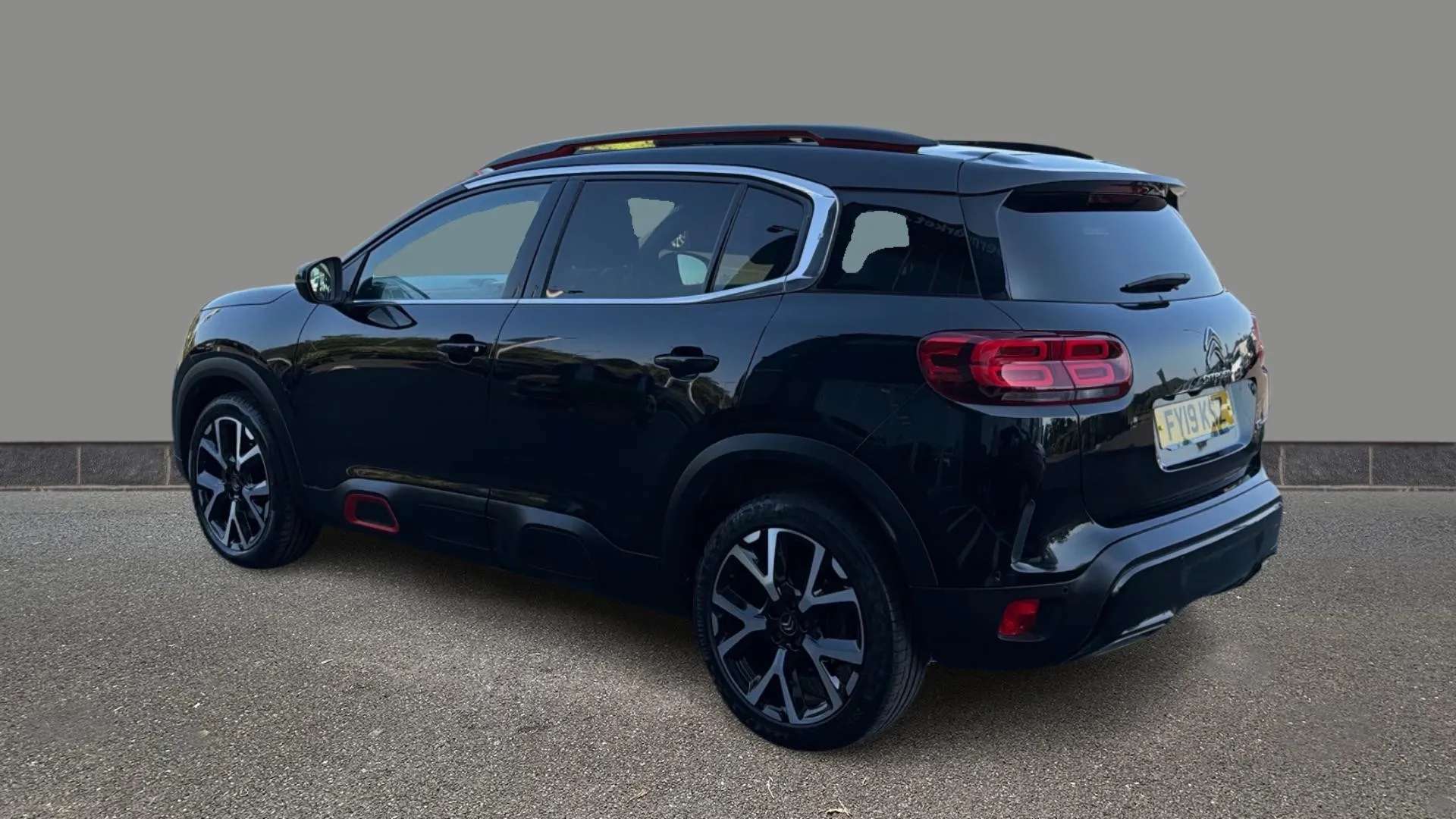 A 2019 CITROEN C5 AIRCROSS 1.5 BlueHDi 130 Flair Plus EAT8 A 2019 CITROEN C5 AIRCROSS 1.5 BlueHDi 130 Flair Plus EAT8