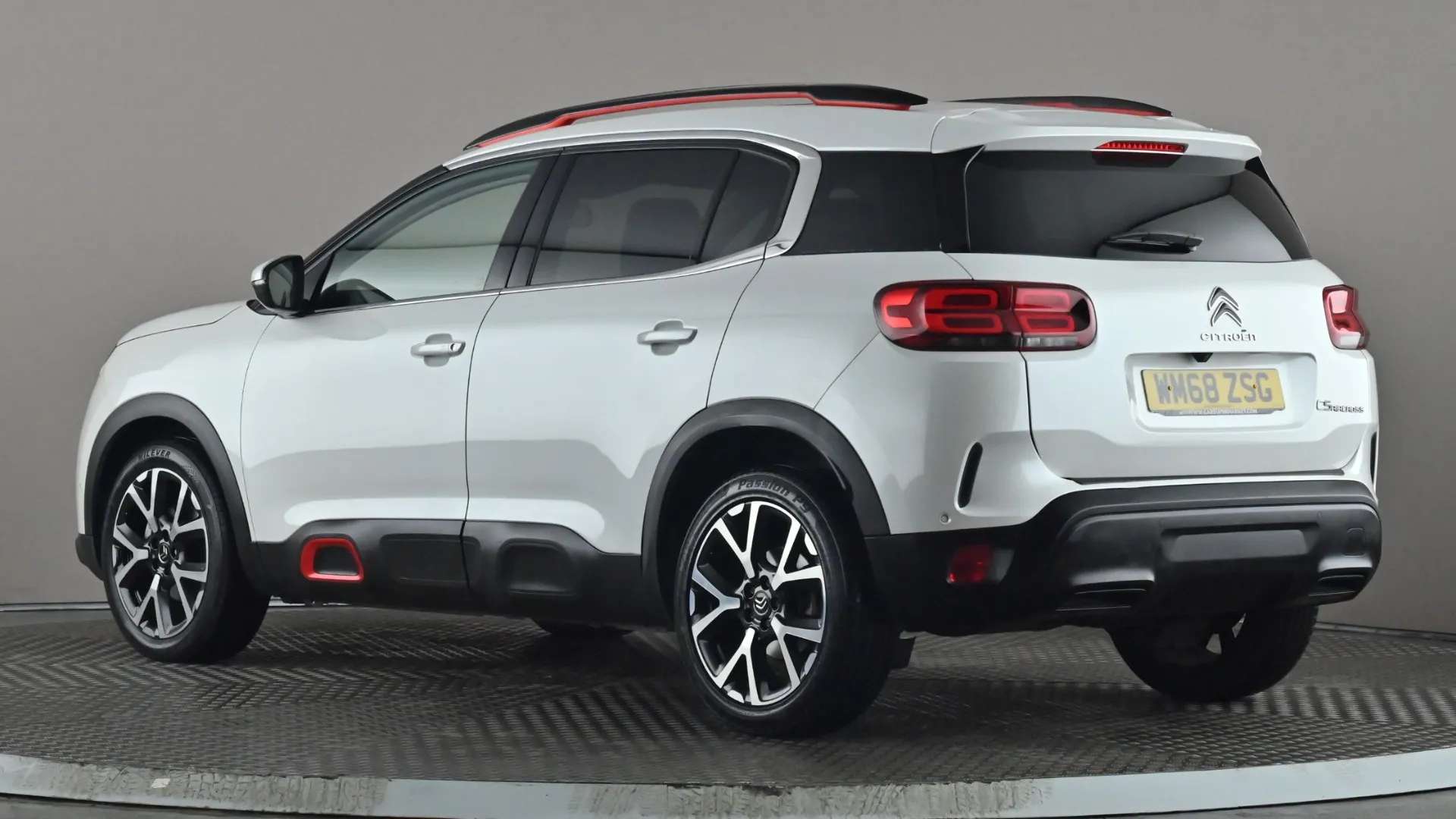 A 2019 CITROEN C5 AIRCROSS 2.0 BlueHDi 180 Flair Plus EAT8 A 2019 CITROEN C5 AIRCROSS 2.0 BlueHDi 180 Flair Plus EAT8