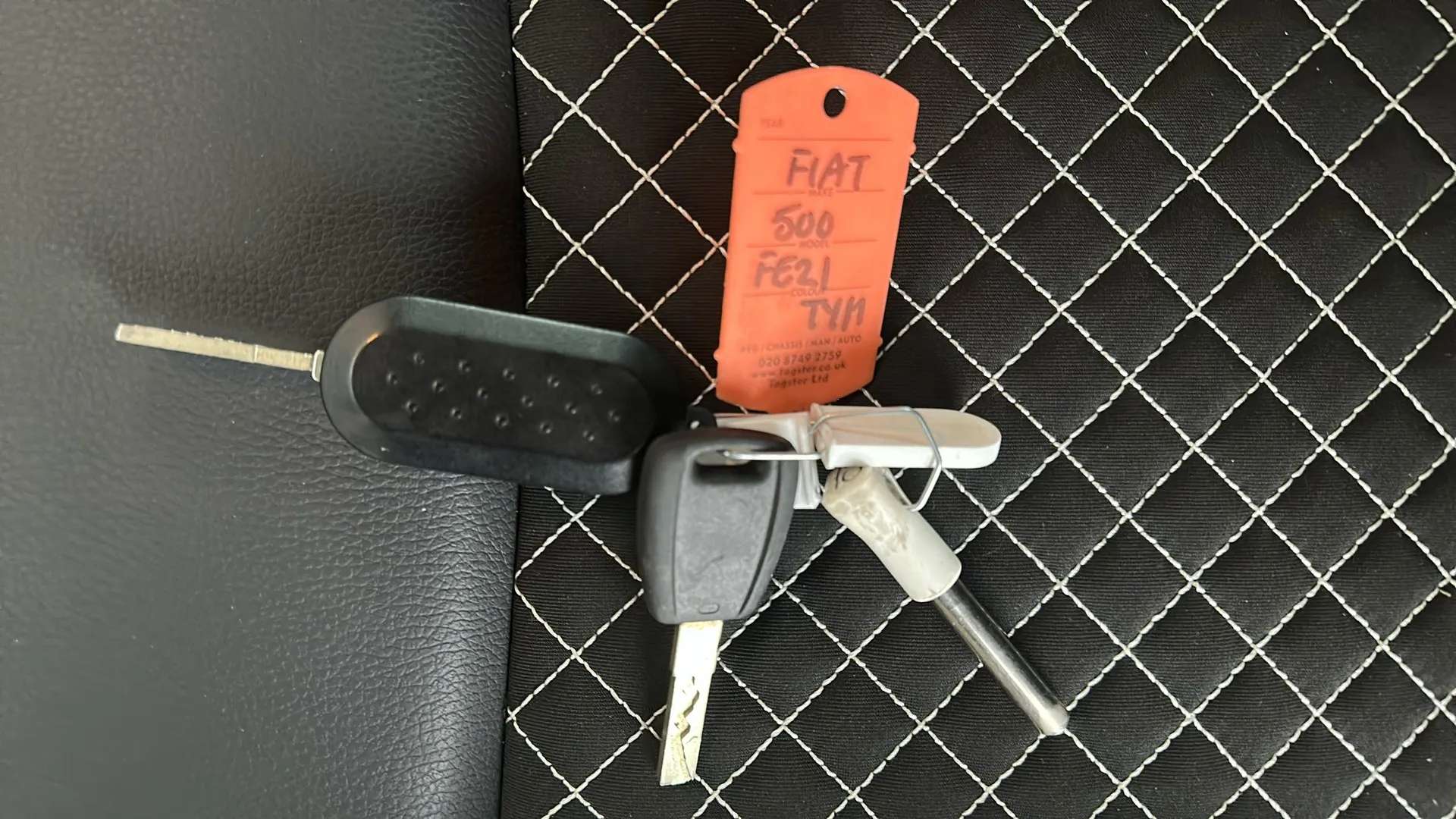 2021 FIAT 500 2021 FIAT 500