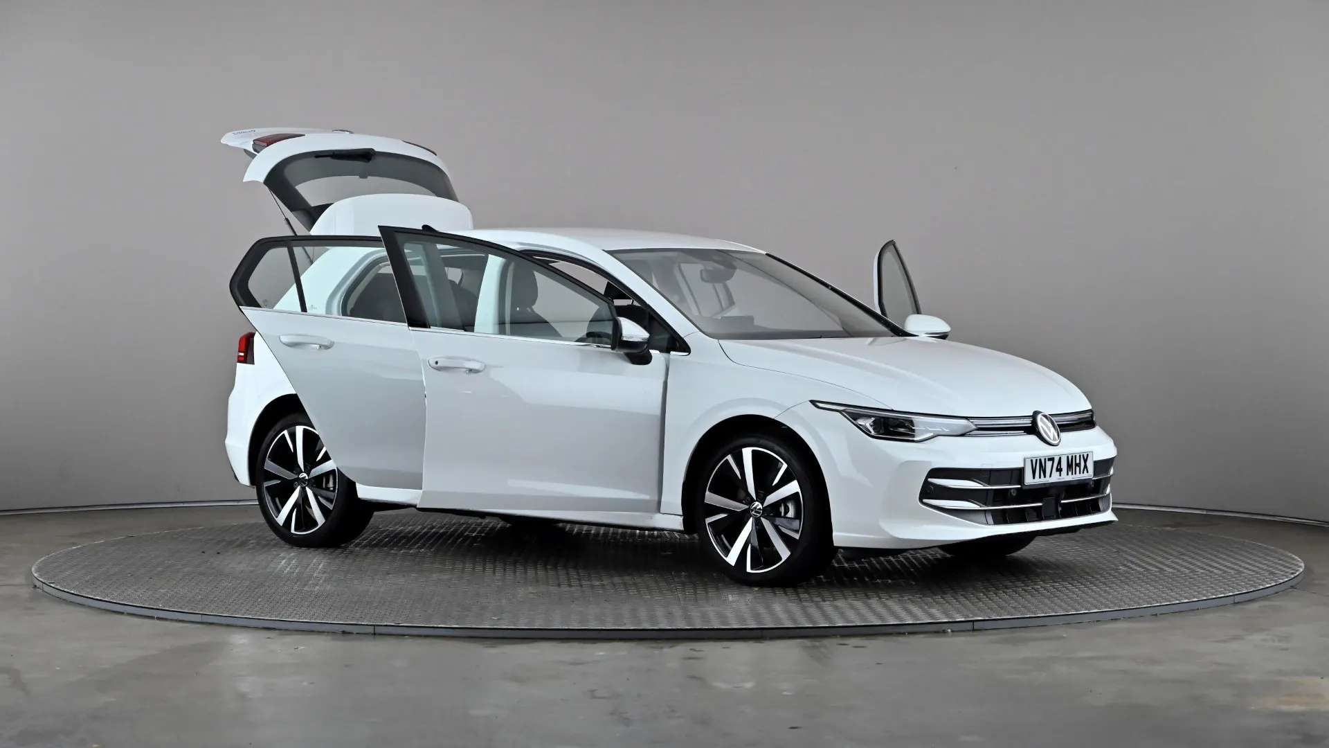 2024 VOLKSWAGEN GOLF 2024 VOLKSWAGEN GOLF