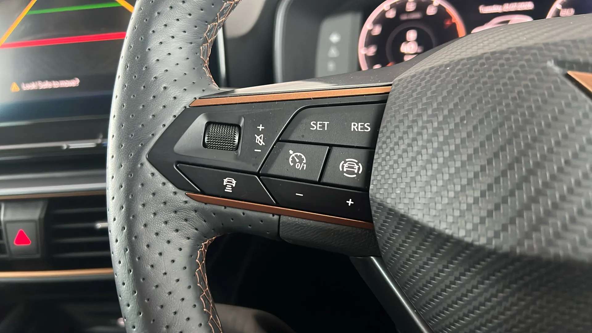 2024 CUPRA LEON 2024 CUPRA LEON