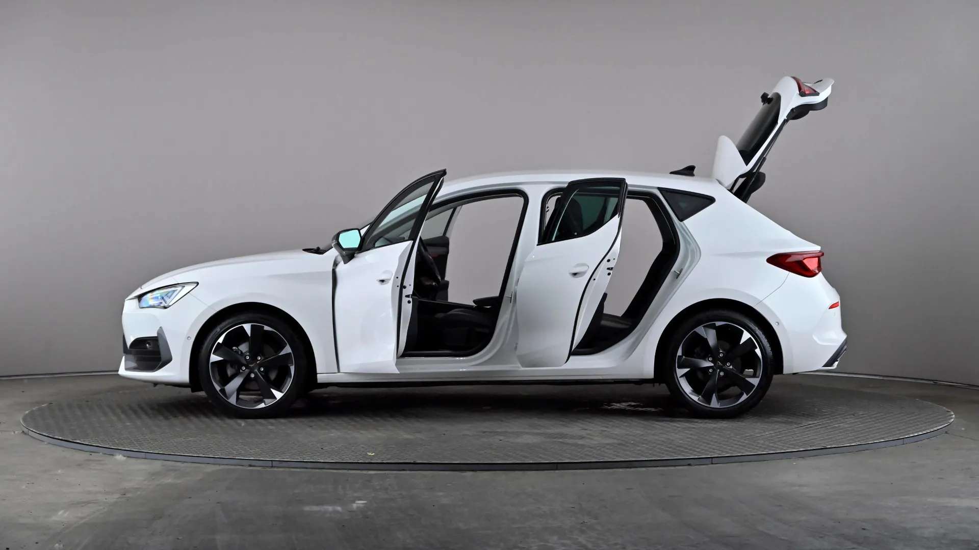 2024 CUPRA LEON 2024 CUPRA LEON