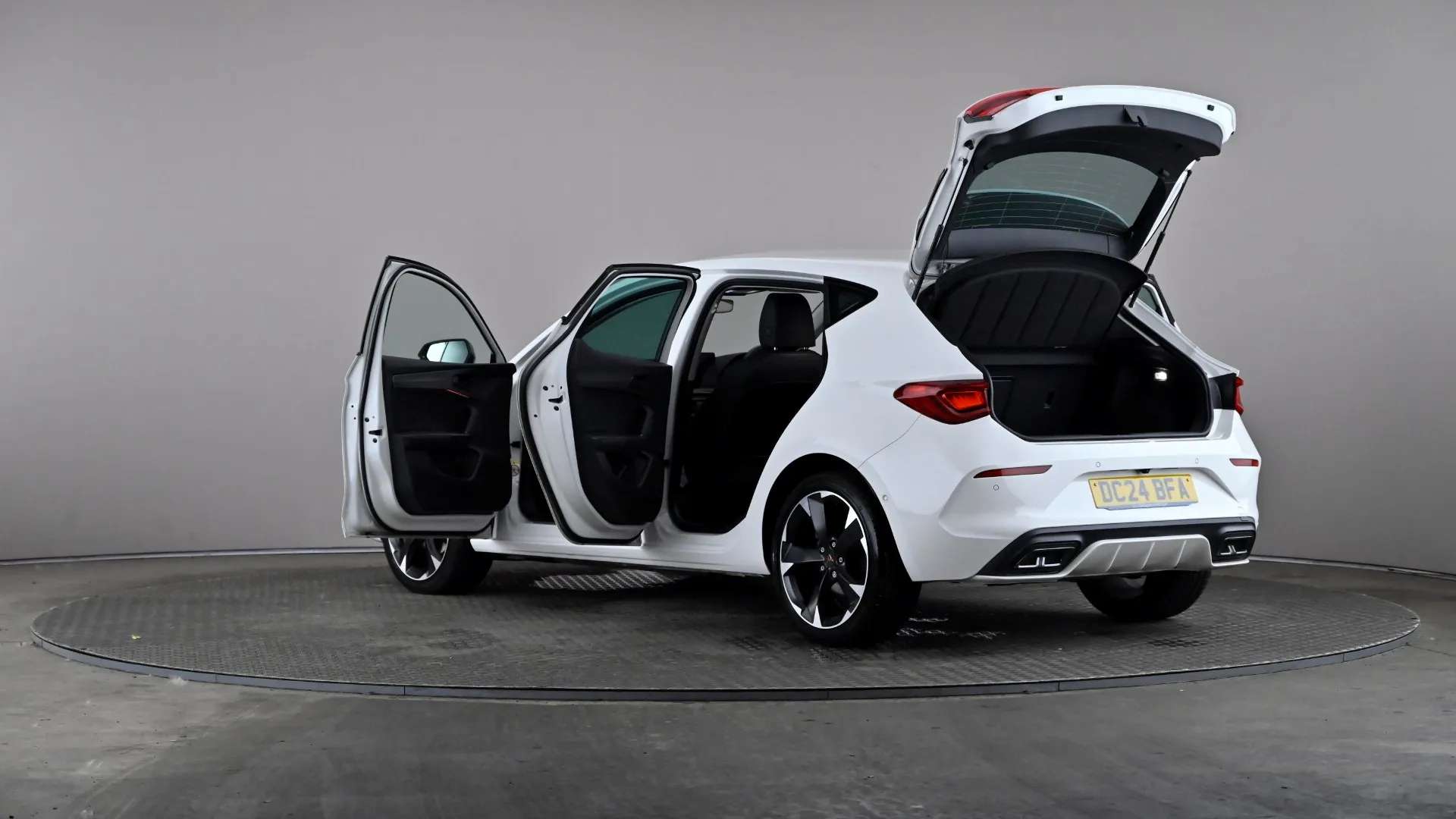 2024 CUPRA LEON 2024 CUPRA LEON