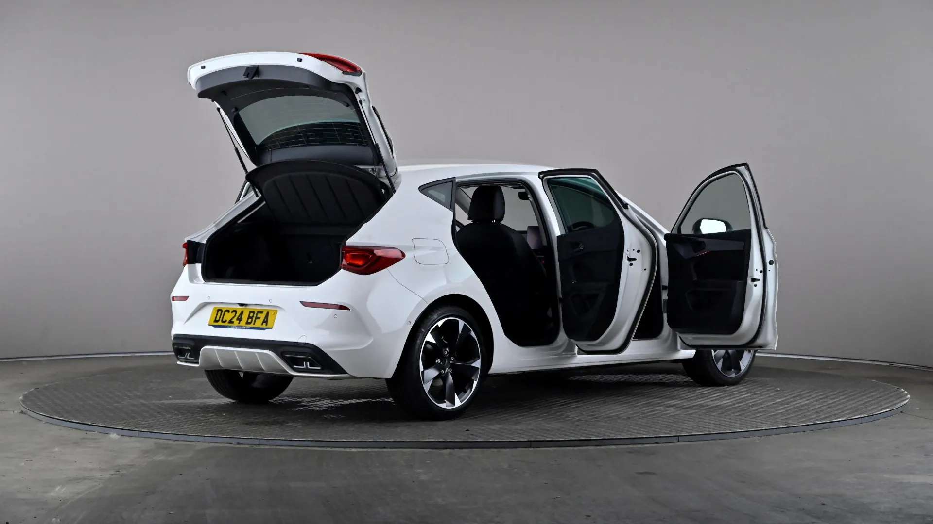 2024 CUPRA LEON 2024 CUPRA LEON