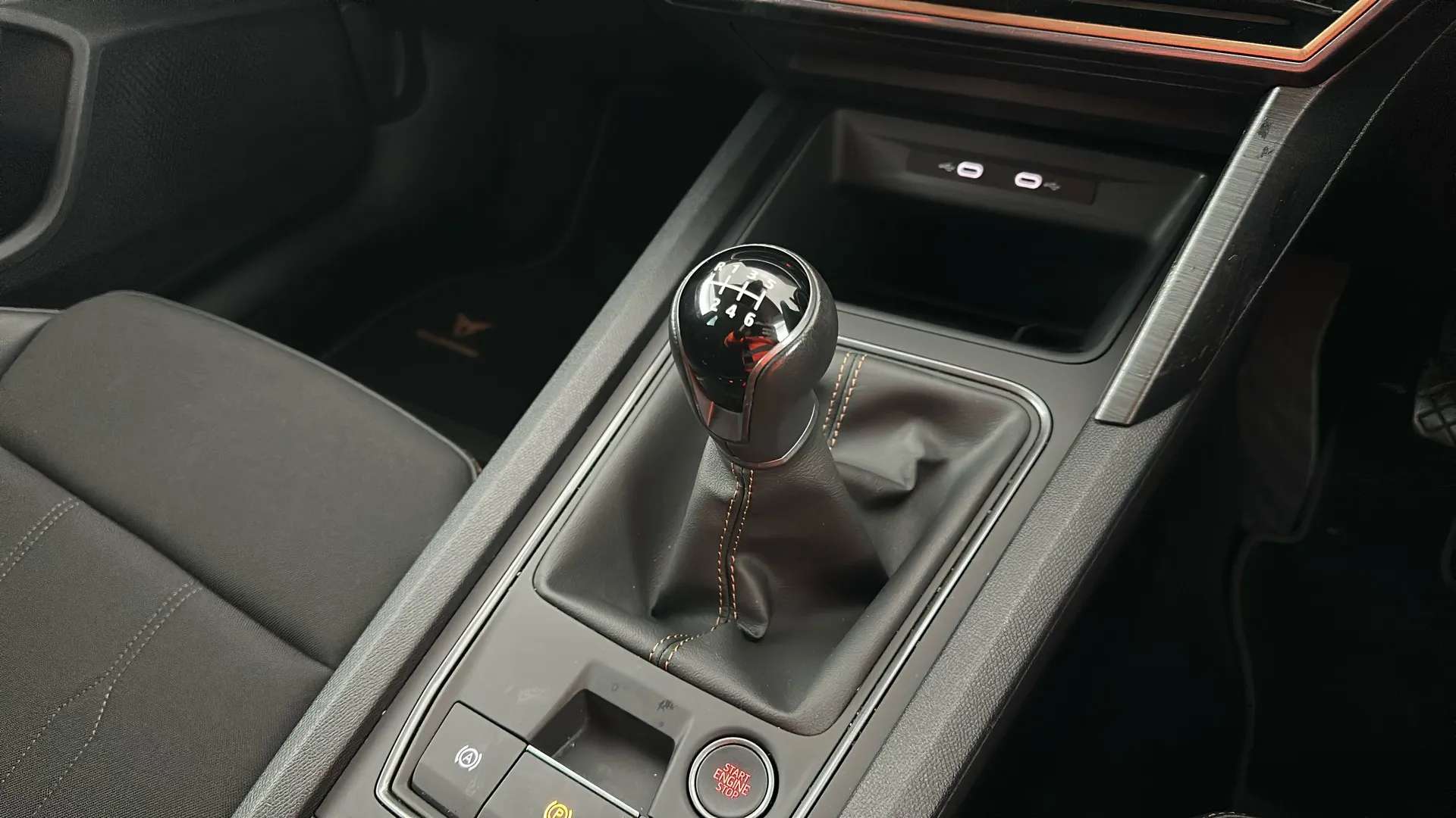 2024 CUPRA LEON 2024 CUPRA LEON