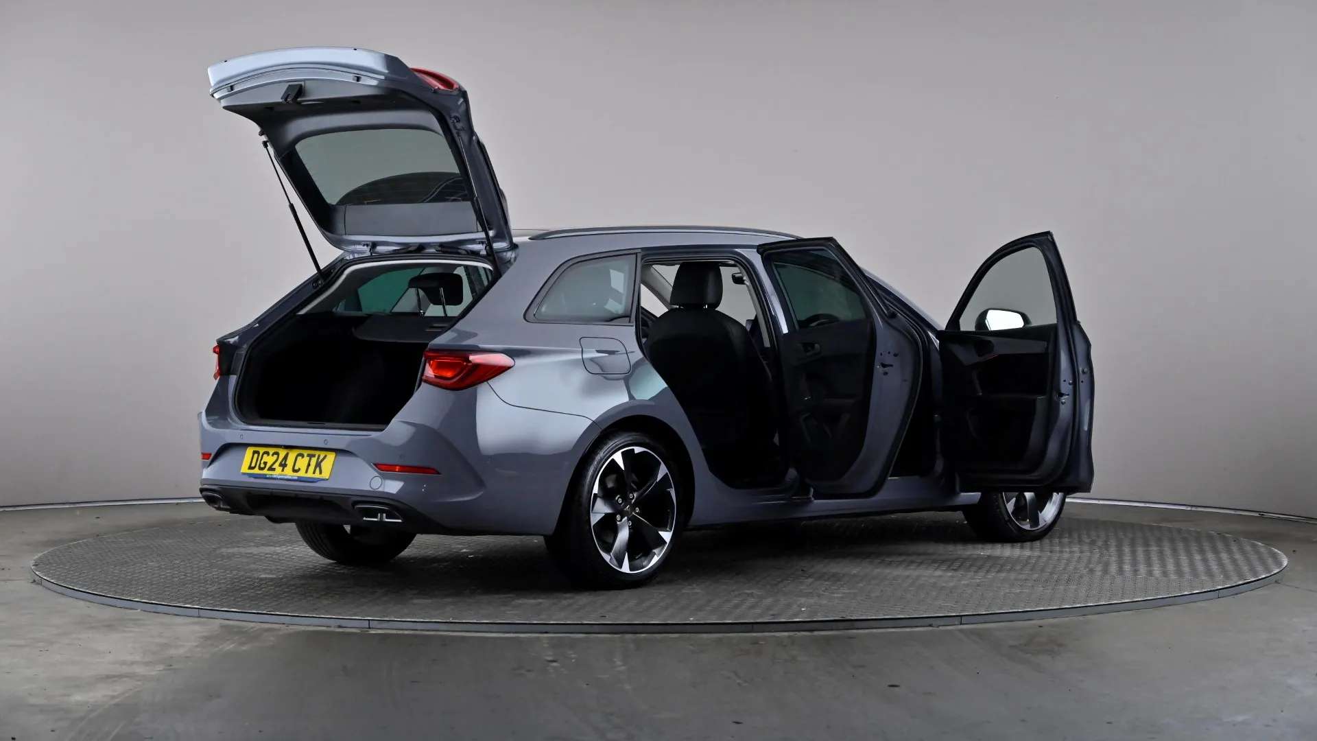 2024 CUPRA LEON 2024 CUPRA LEON