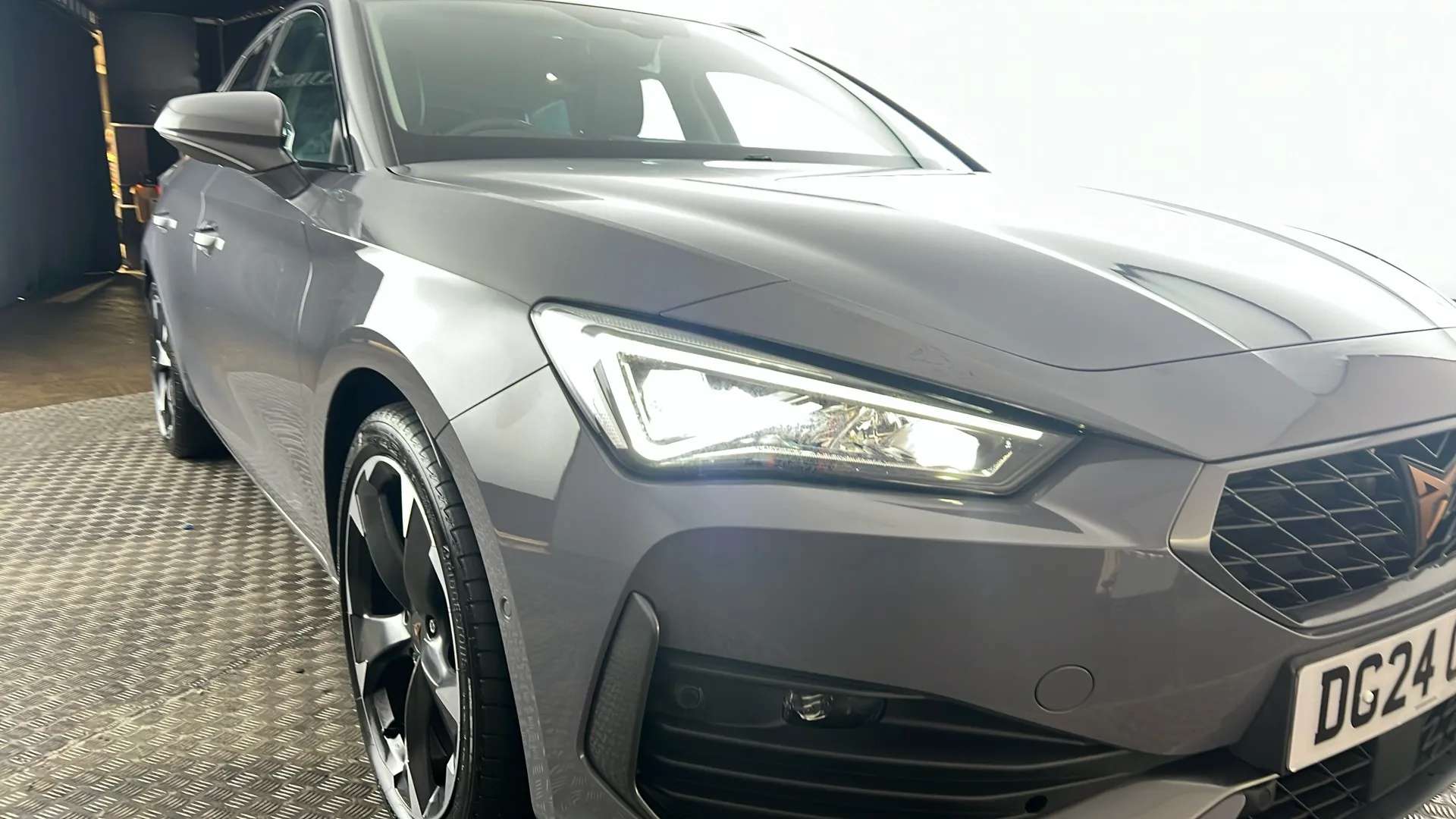 2024 CUPRA LEON 2024 CUPRA LEON