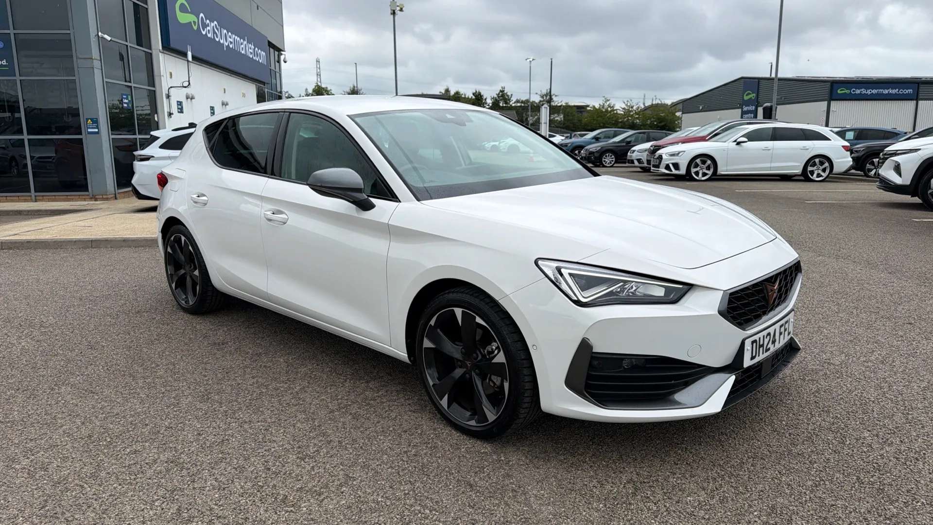 2024 CUPRA LEON 2024 CUPRA LEON