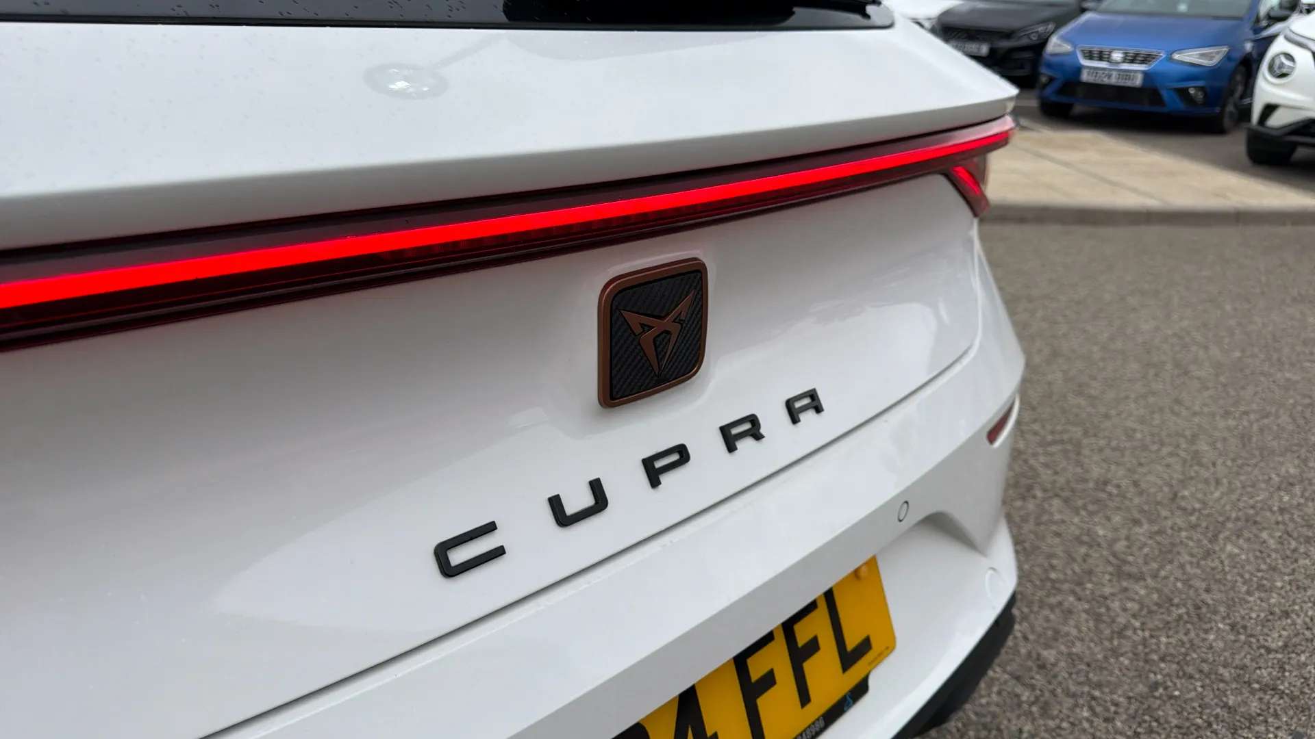2024 CUPRA LEON 2024 CUPRA LEON