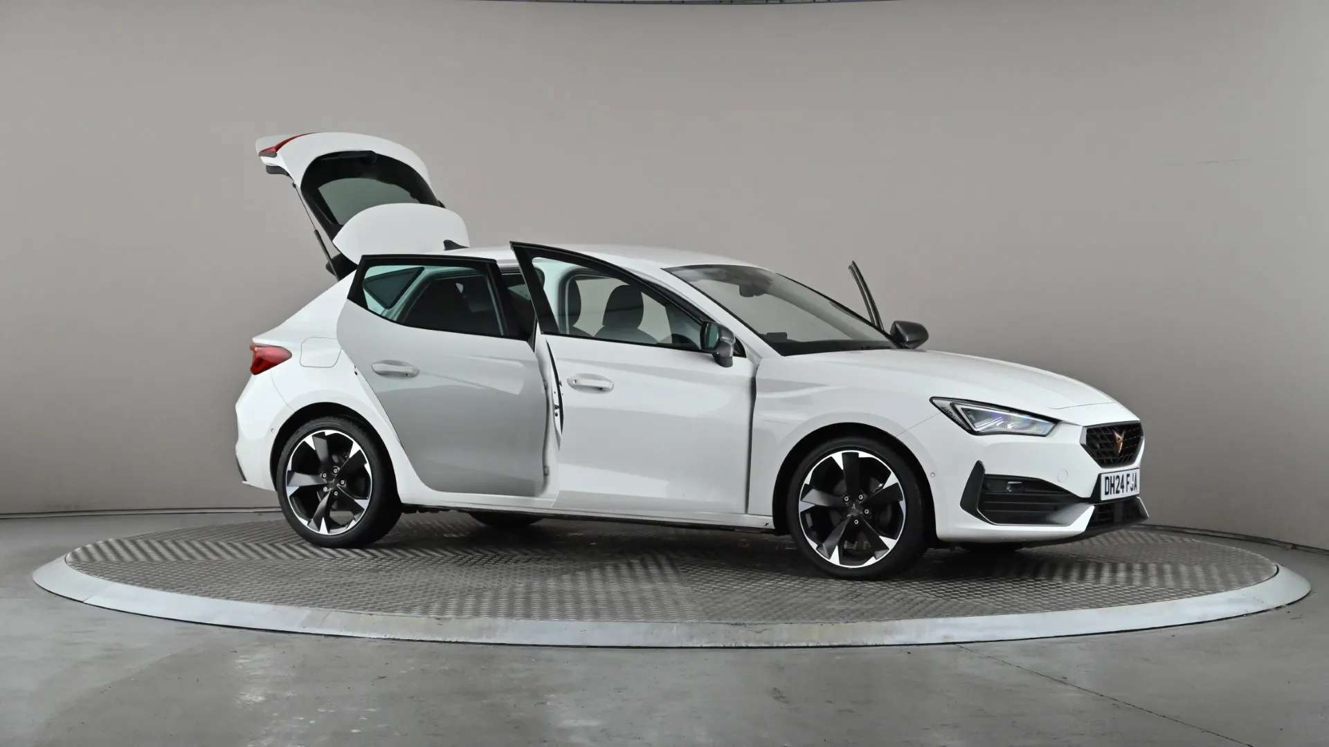 2024 CUPRA LEON 2024 CUPRA LEON