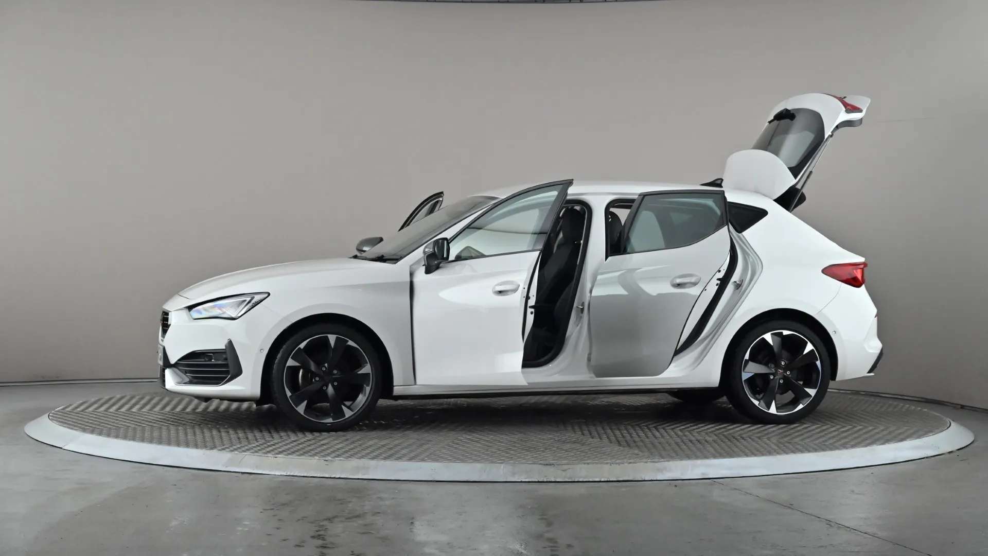 2024 CUPRA LEON 2024 CUPRA LEON