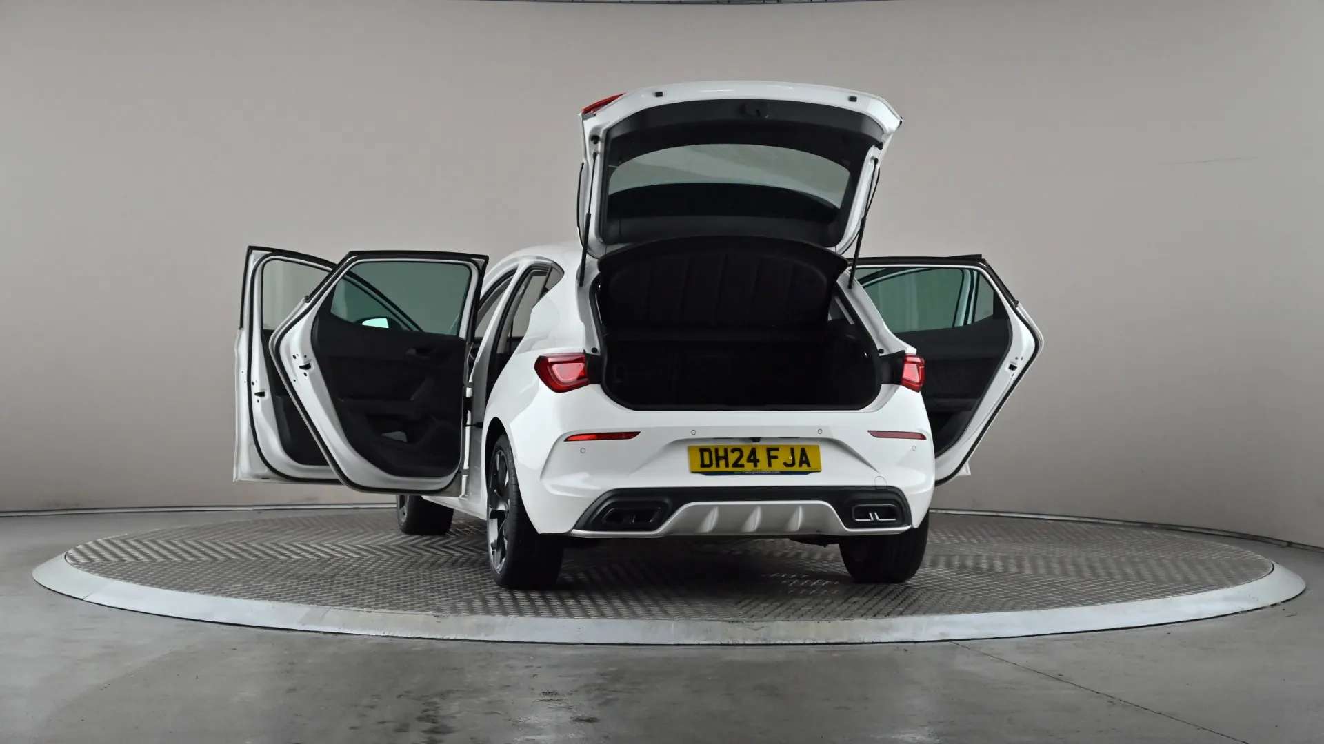 2024 CUPRA LEON 2024 CUPRA LEON