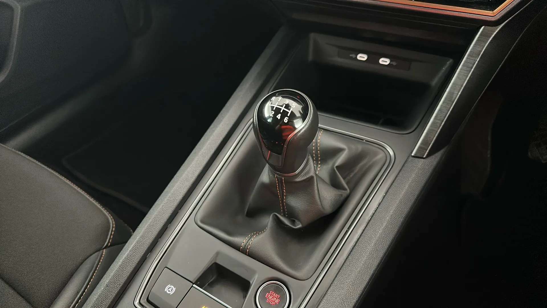 2024 CUPRA LEON 2024 CUPRA LEON
