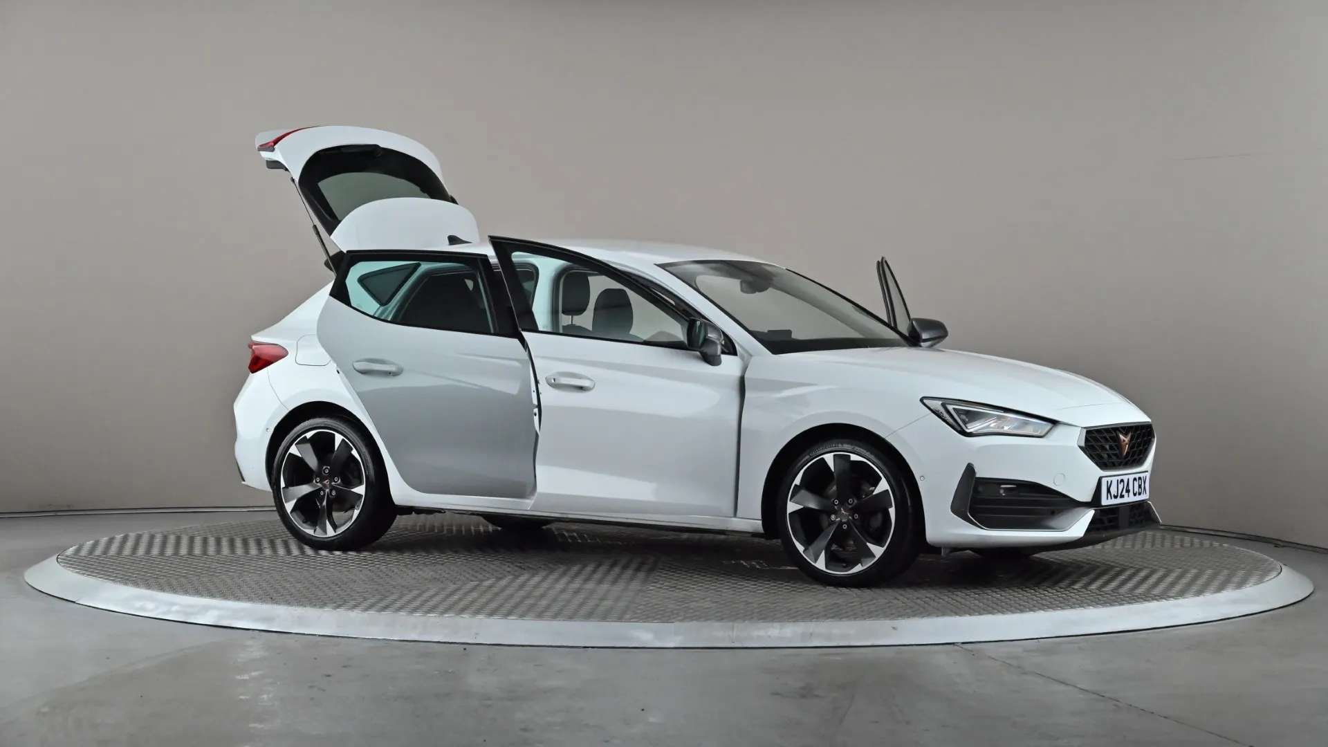 2024 CUPRA LEON 2024 CUPRA LEON