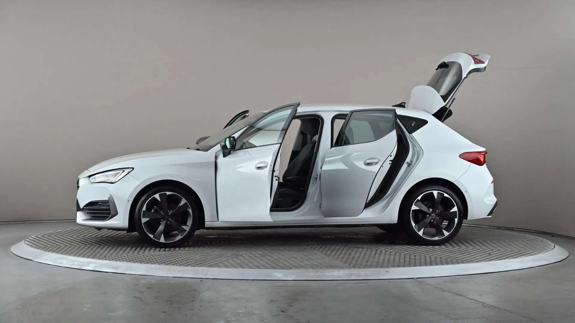 2024 CUPRA LEON 2024 CUPRA LEON