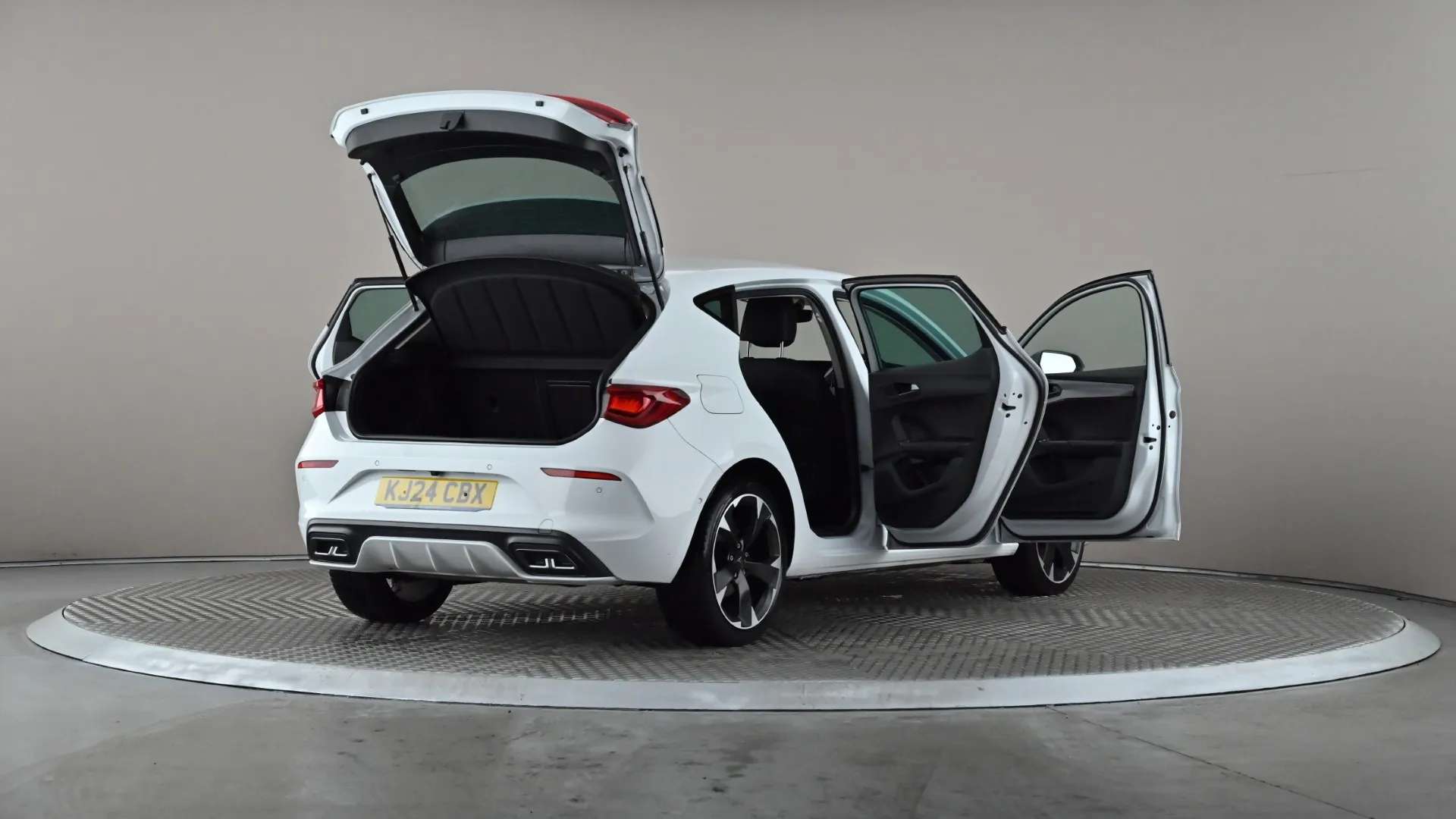2024 CUPRA LEON 2024 CUPRA LEON