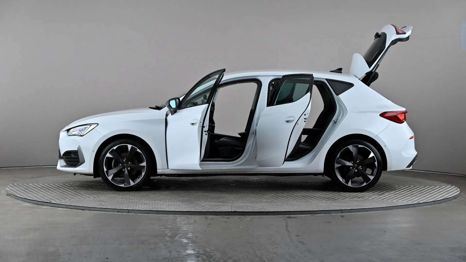 2024 CUPRA LEON 2024 CUPRA LEON