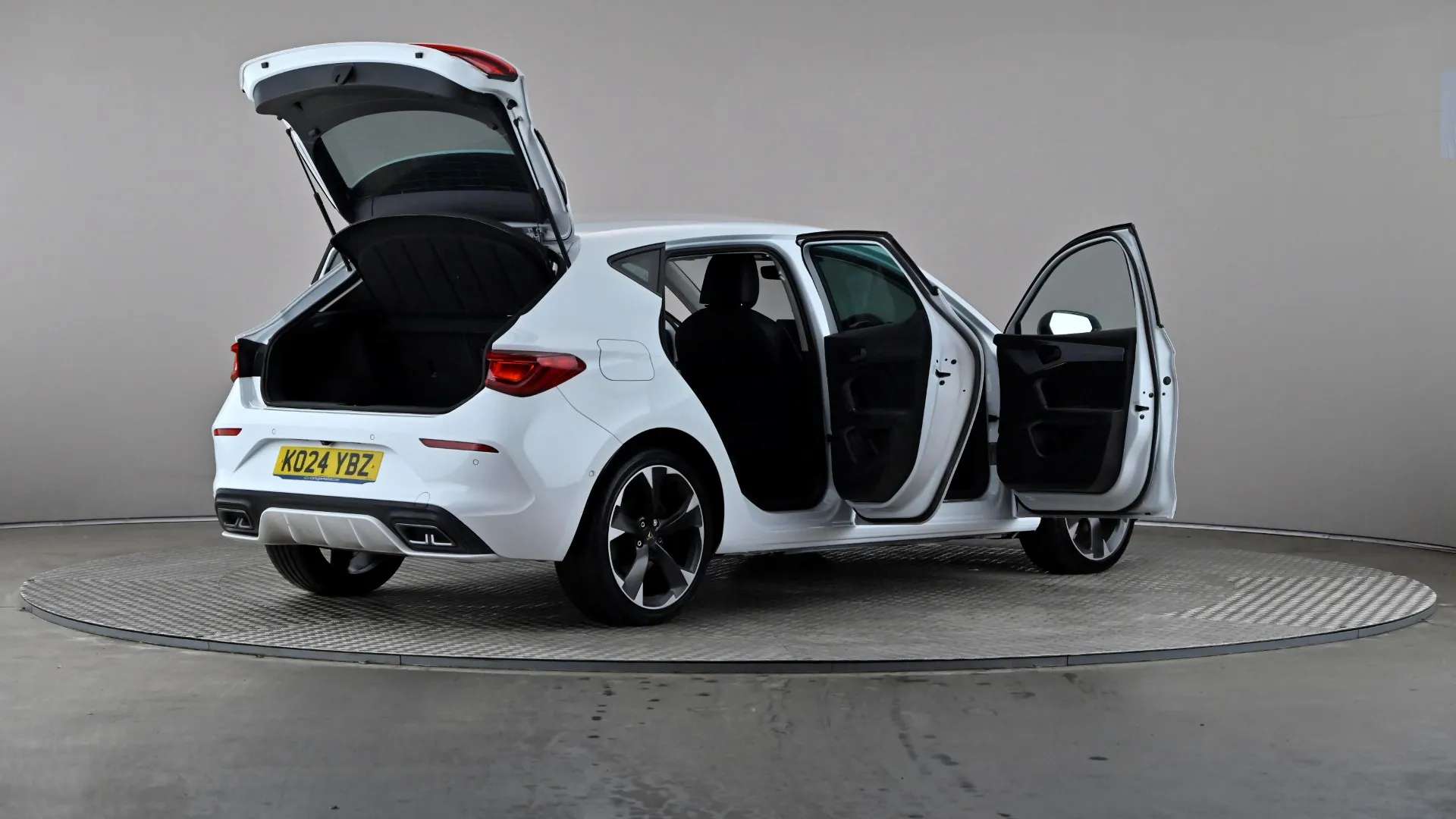 2024 CUPRA LEON 2024 CUPRA LEON