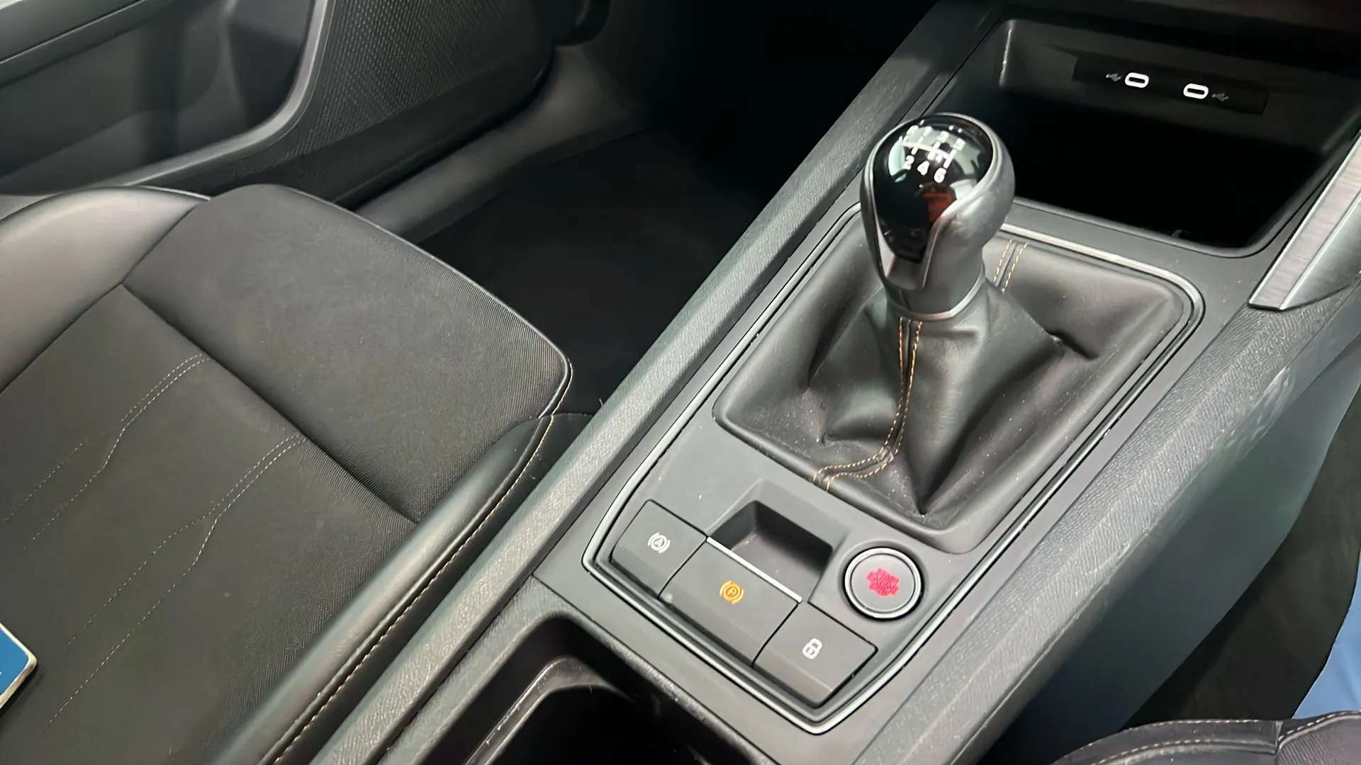 2024 CUPRA LEON 2024 CUPRA LEON