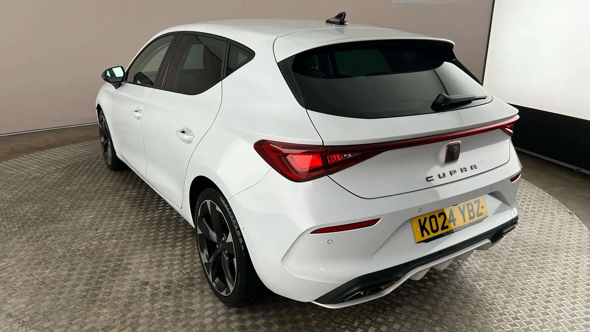 2024 CUPRA LEON 2024 CUPRA LEON