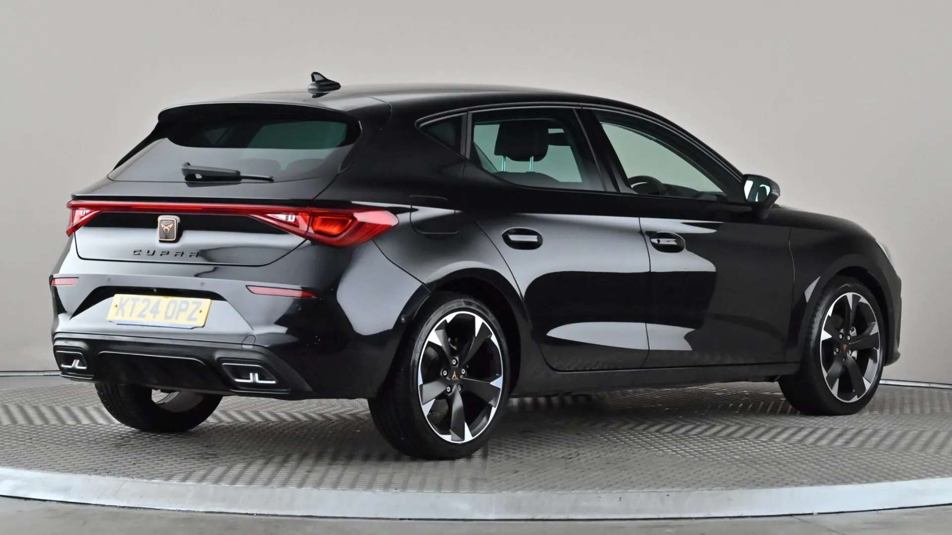 2024 CUPRA LEON 2024 CUPRA LEON