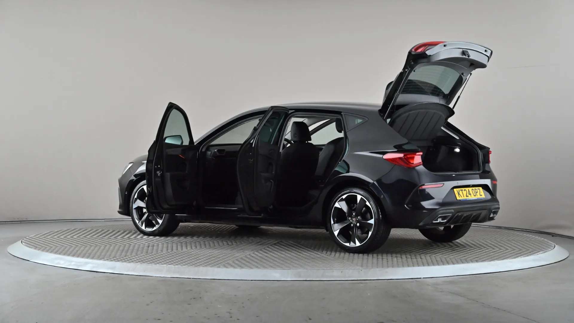 2024 CUPRA LEON 2024 CUPRA LEON