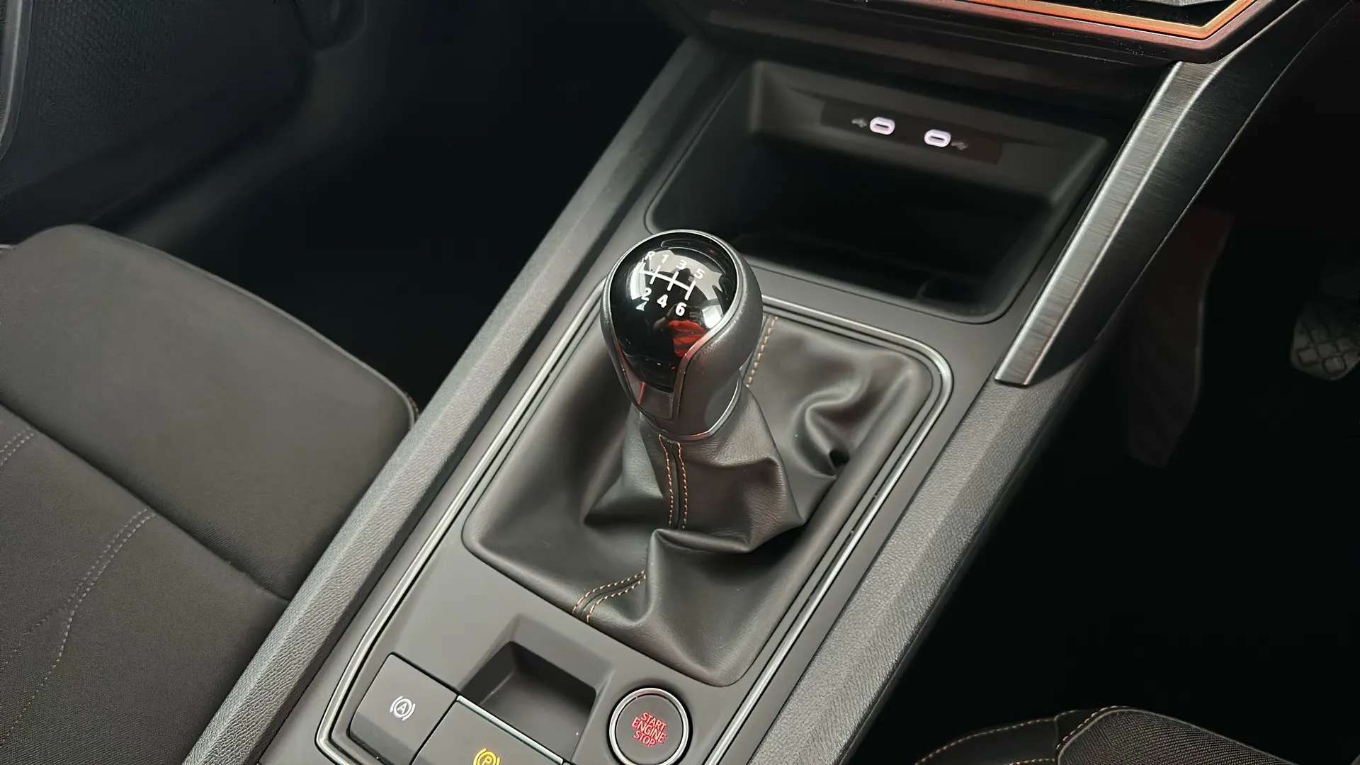 2024 CUPRA LEON 2024 CUPRA LEON
