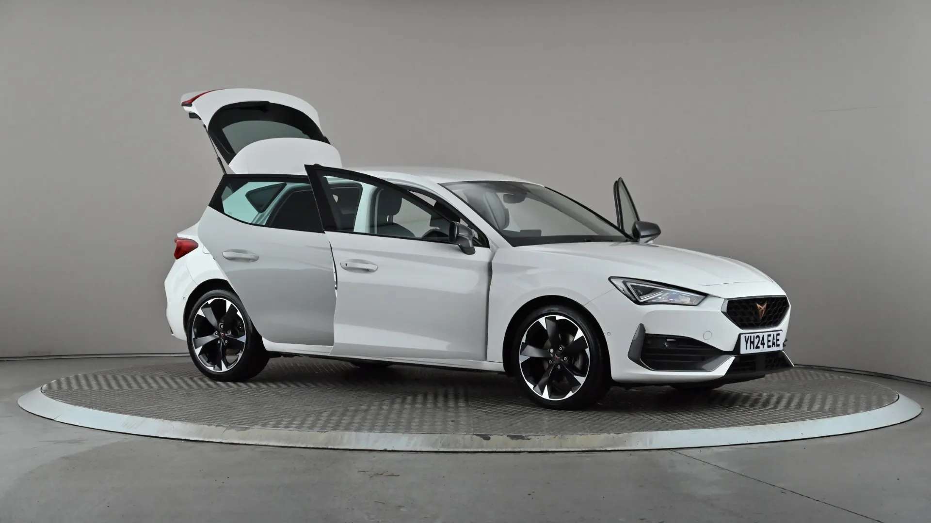 2024 CUPRA LEON 2024 CUPRA LEON