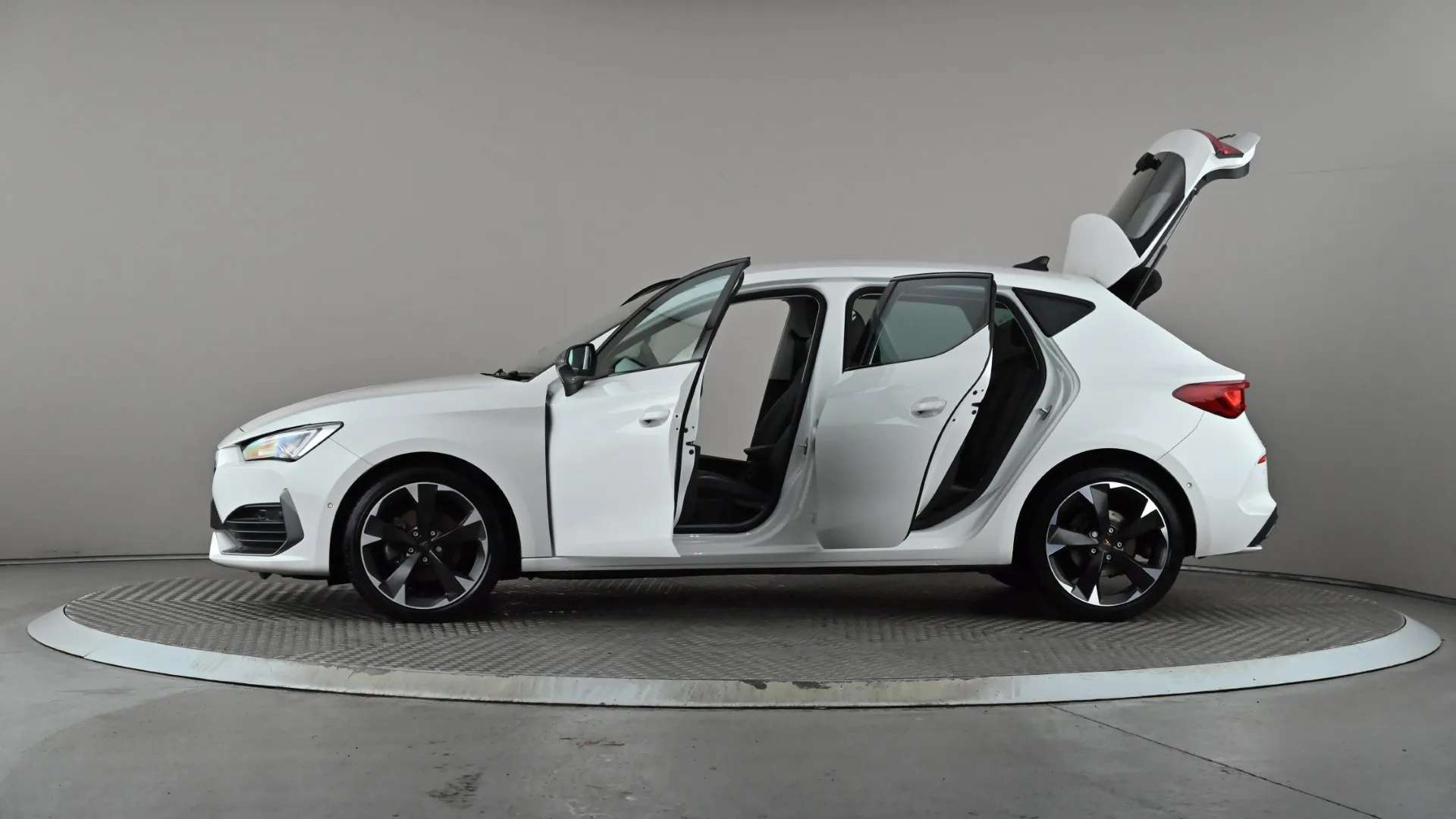 2024 CUPRA LEON 2024 CUPRA LEON