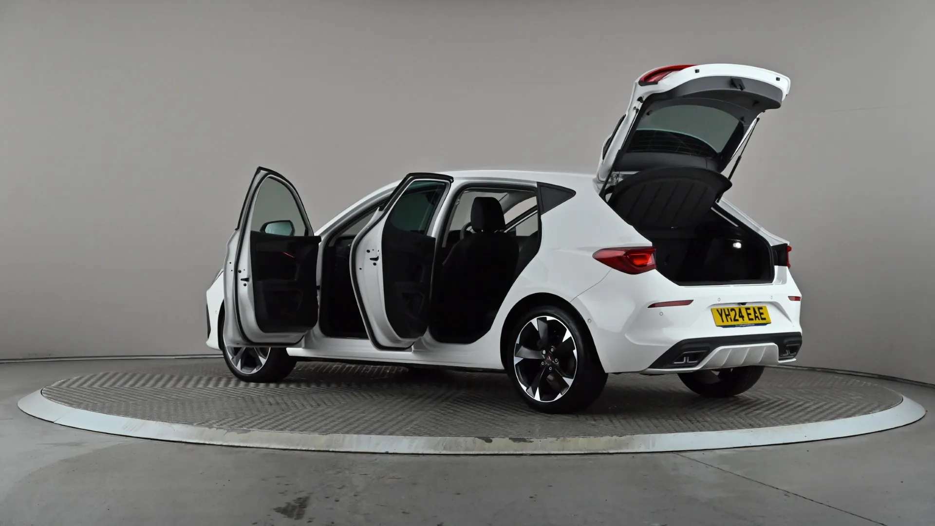 2024 CUPRA LEON 2024 CUPRA LEON