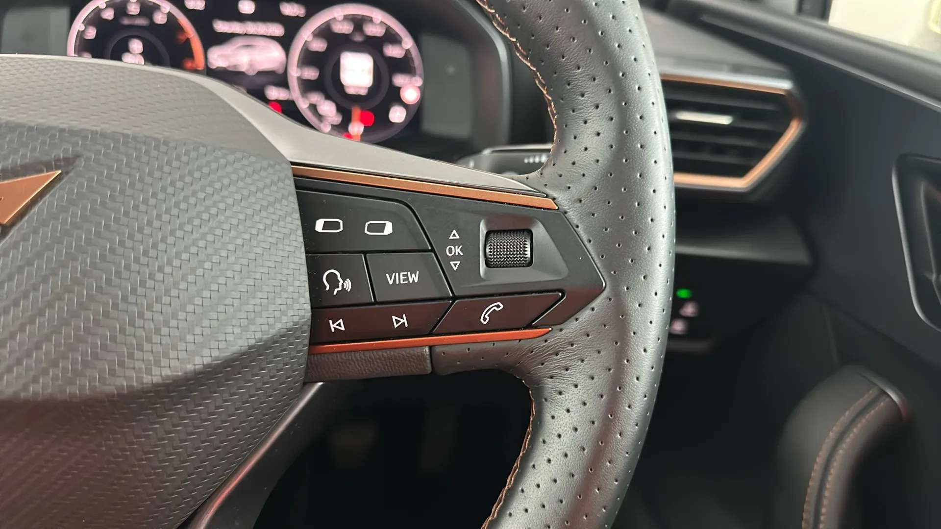 2024 CUPRA LEON 2024 CUPRA LEON