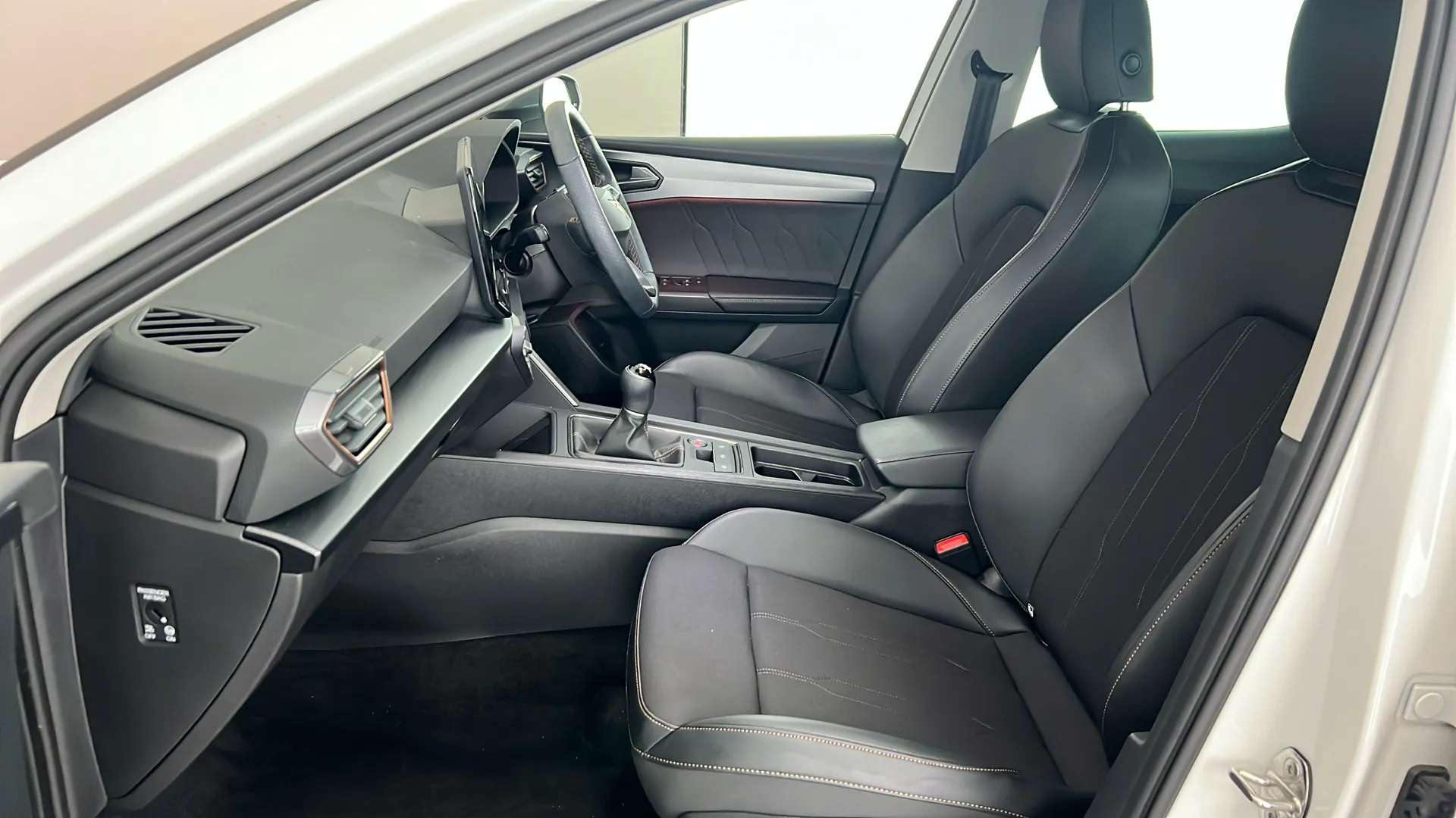2024 CUPRA LEON 2024 CUPRA LEON