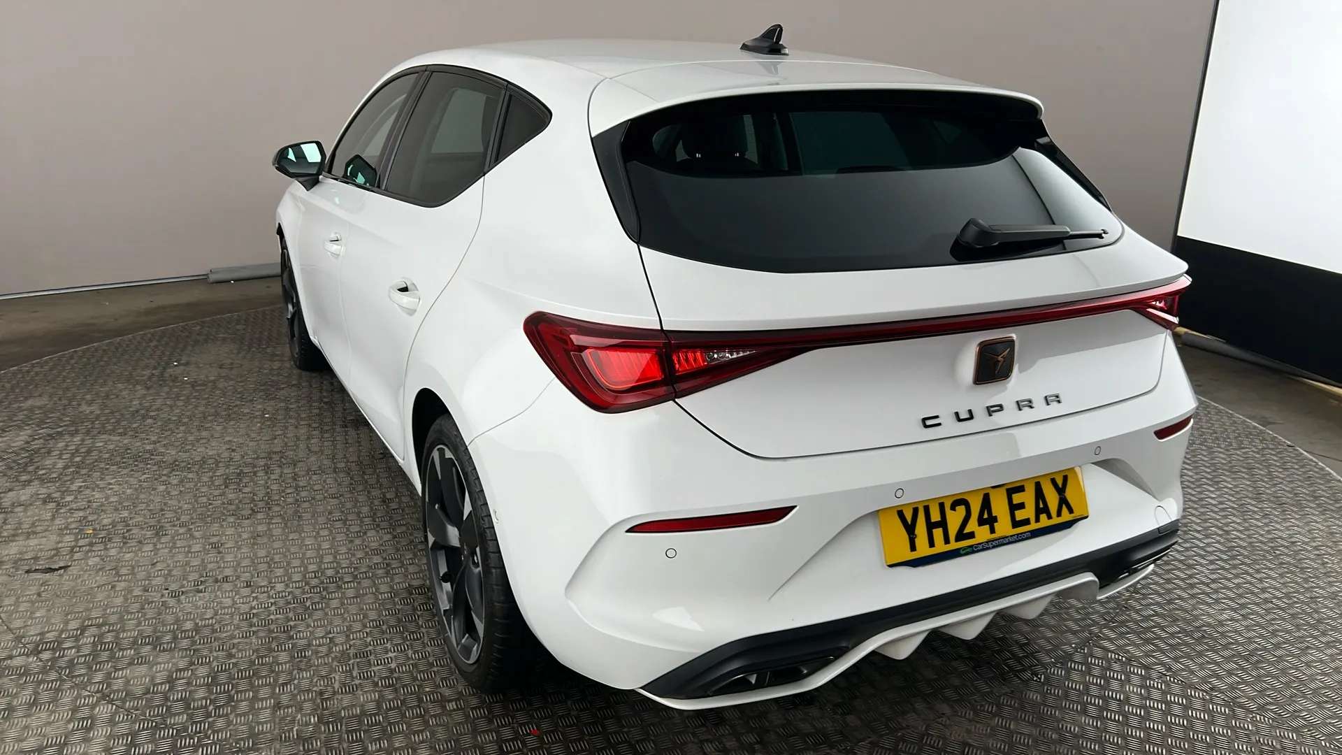 2024 CUPRA LEON 2024 CUPRA LEON