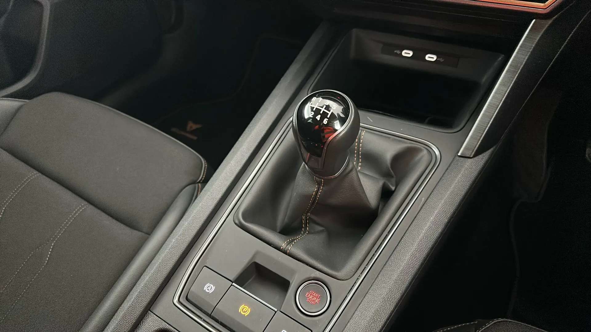 2024 CUPRA LEON 2024 CUPRA LEON