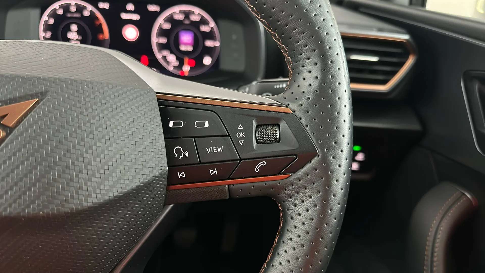 2024 CUPRA LEON 2024 CUPRA LEON