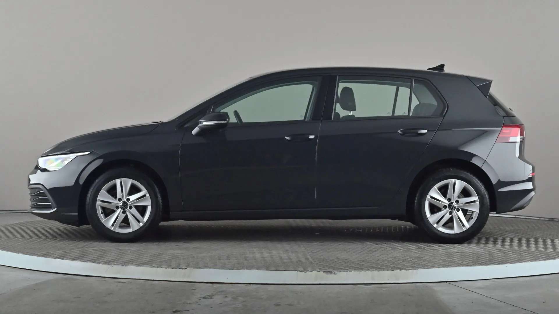 A 2023 VOLKSWAGEN GOLF 1.0 TSI Life A 2023 VOLKSWAGEN GOLF 1.0 TSI Life