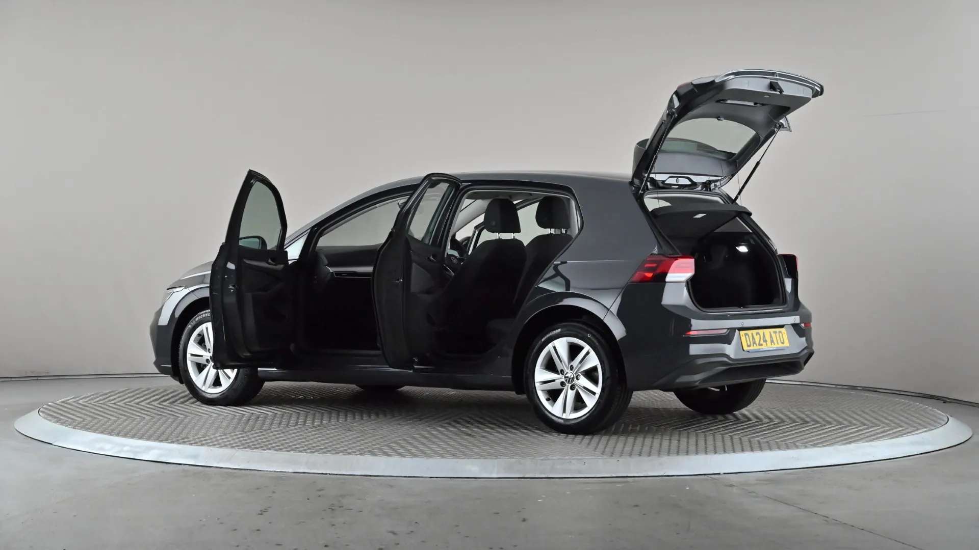 2024 VOLKSWAGEN GOLF 2024 VOLKSWAGEN GOLF